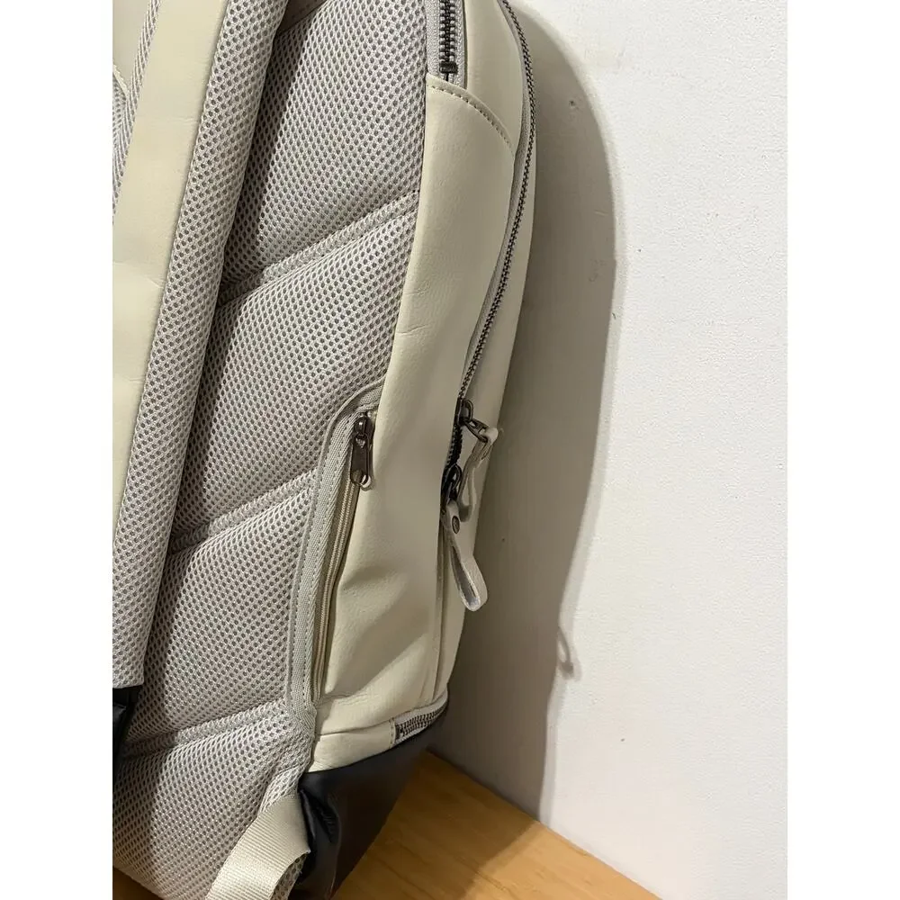 VESSEL Signature Backpack Latte Cream Black Luxury Travel Laptop Work Bag 22L